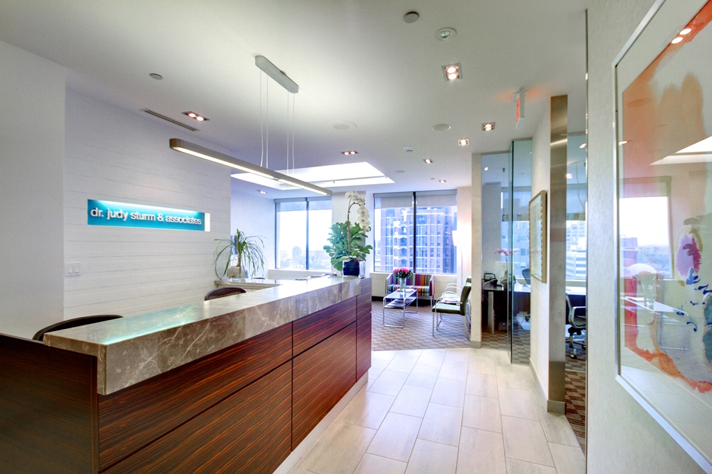 Dr. Judy Sturm and Associates dental clinic in Toronto - Photo 1